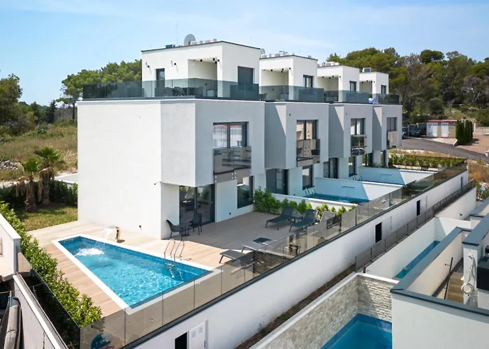 Vila 360 *